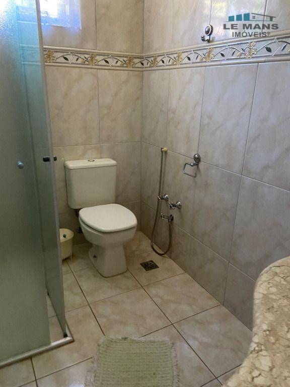 Chácara à venda e aluguel com 4 quartos, 300m² - Foto 17