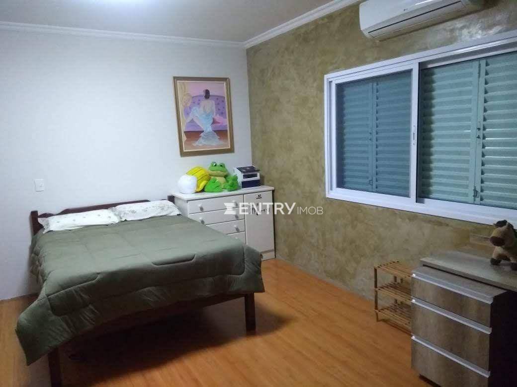 Casa de Condomínio à venda e aluguel com 4 quartos, 330m² - Foto 16