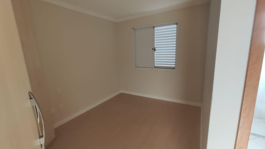 Apartamento à venda com 3 quartos, 87m² - Foto 25