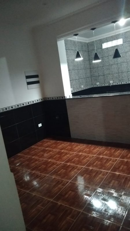 Casa à venda com 2 quartos, 65m² - Foto 5