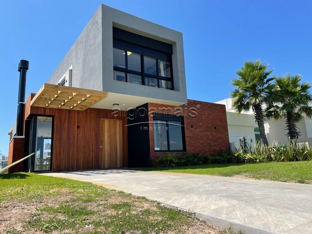 Casa de Condomínio à venda com 4 quartos, 183m² - Foto 2