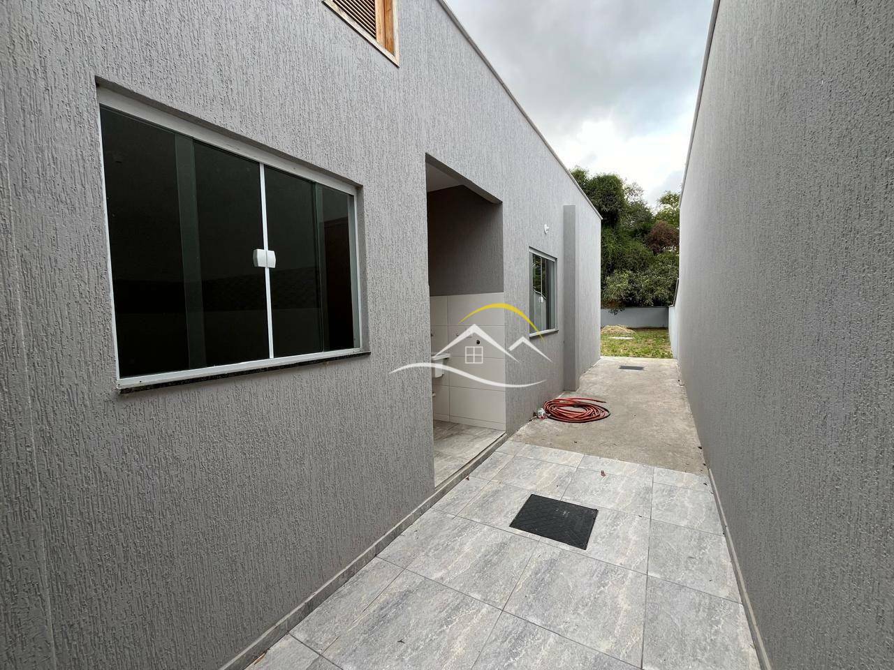 Casa à venda com 2 quartos, 70m² - Foto 9