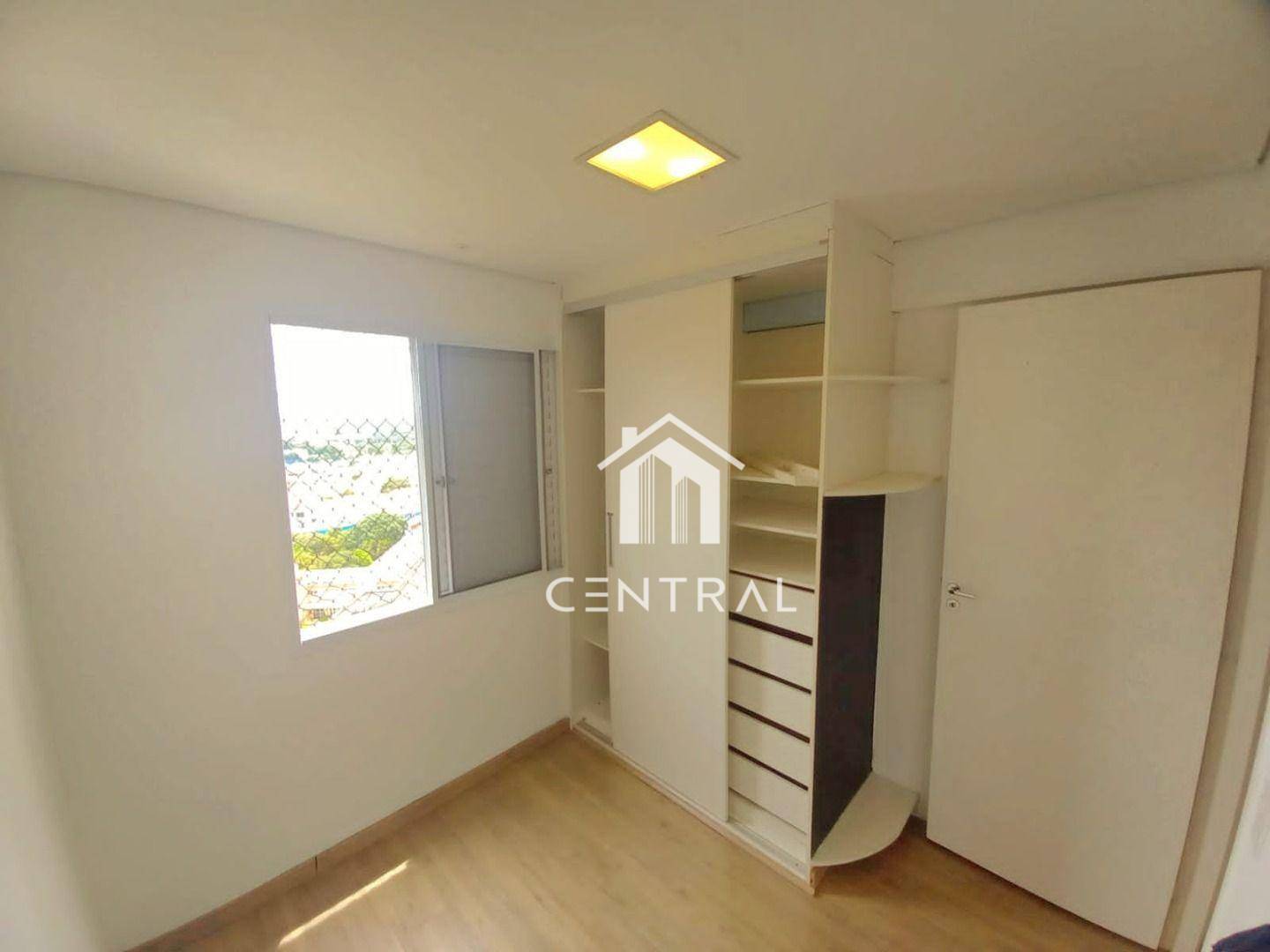 Apartamento para alugar com 2 quartos, 64m² - Foto 12