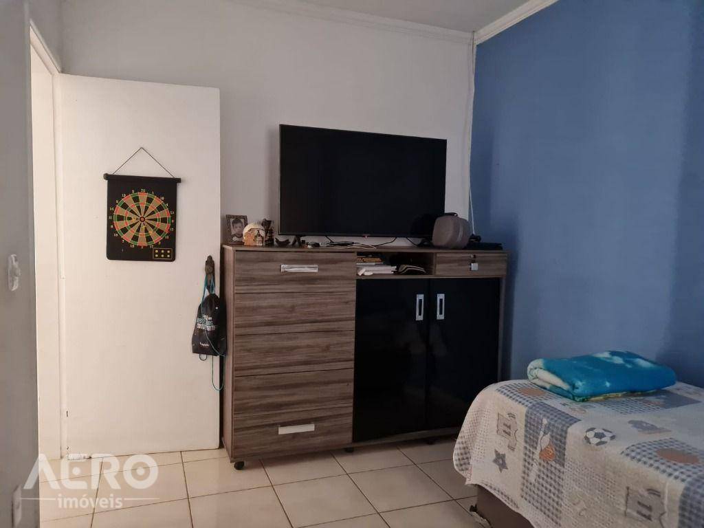 Casa à venda com 3 quartos, 170m² - Foto 16