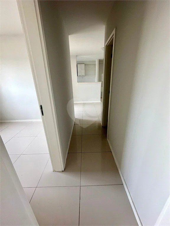 Apartamento à venda com 2 quartos, 57m² - Foto 6