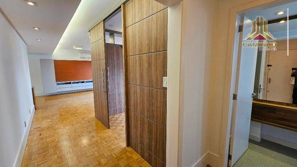 Apartamento à venda com 3 quartos, 149m² - Foto 13