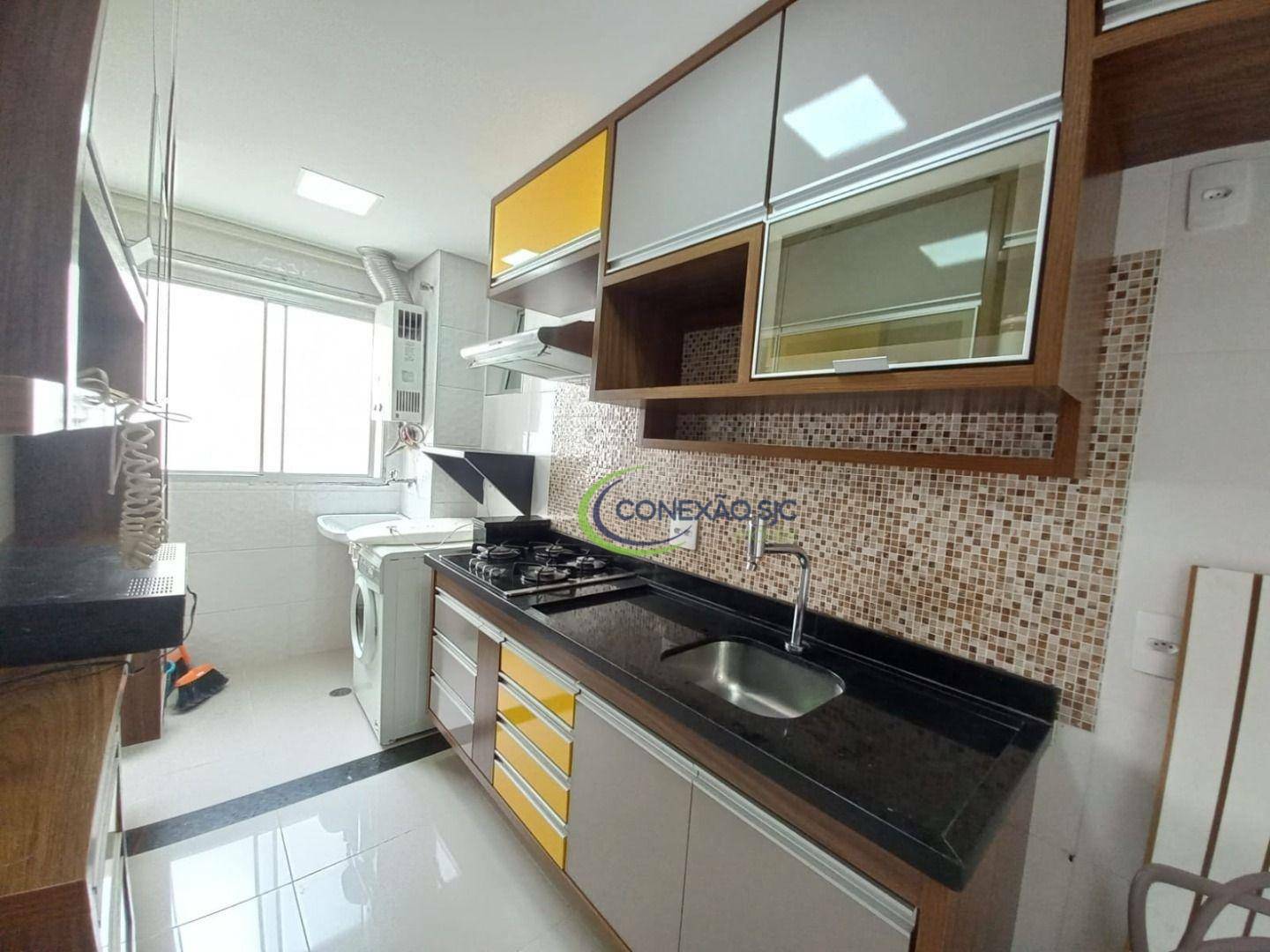 Apartamento à venda com 2 quartos, 65m² - Foto 1