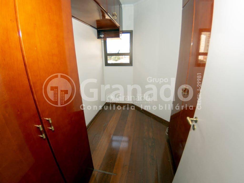 Apartamento à venda e aluguel com 4 quartos, 215m² - Foto 8