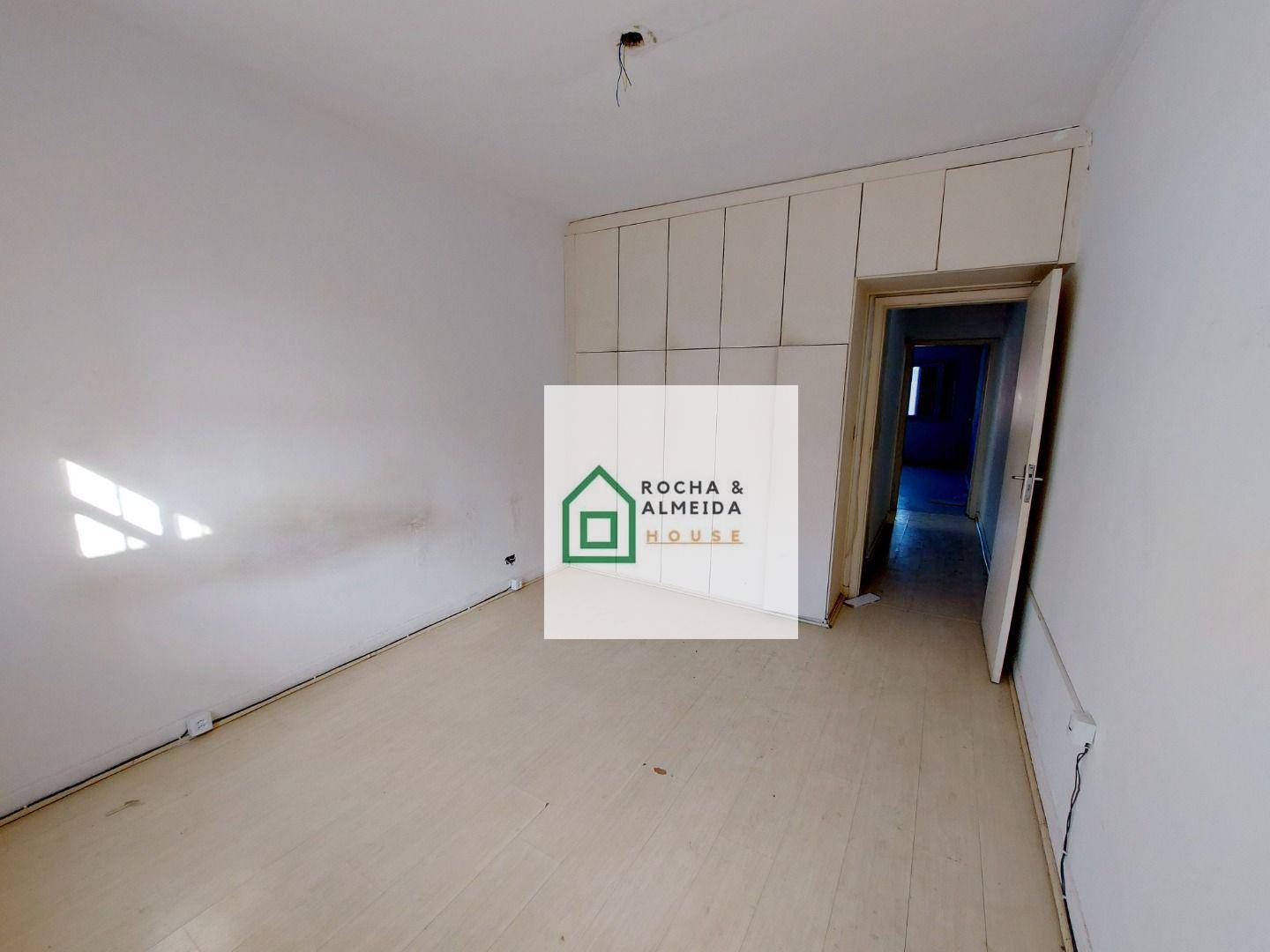 Sobrado para alugar com 2 quartos, 180m² - Foto 24