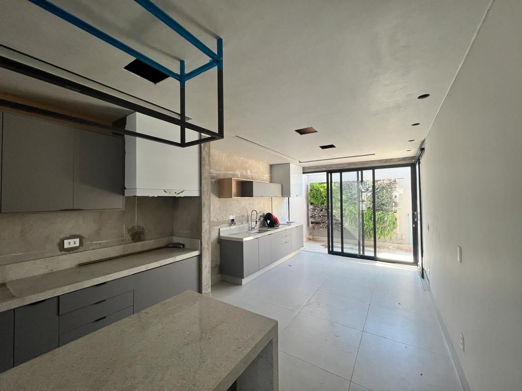 Casa à venda com 3 quartos, 165m² - Foto 11