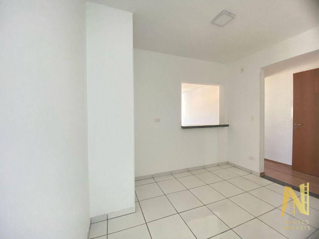 Apartamento para alugar com 3 quartos, 87m² - Foto 9