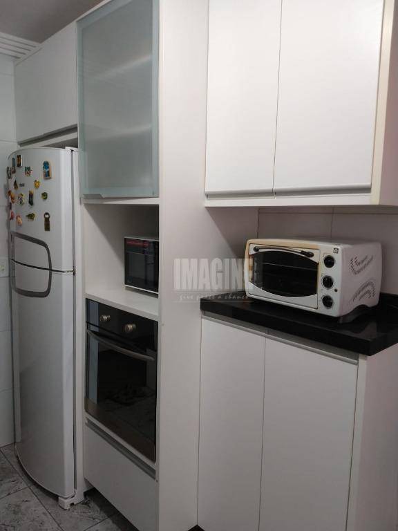 Apartamento à venda com 3 quartos, 83m² - Foto 28