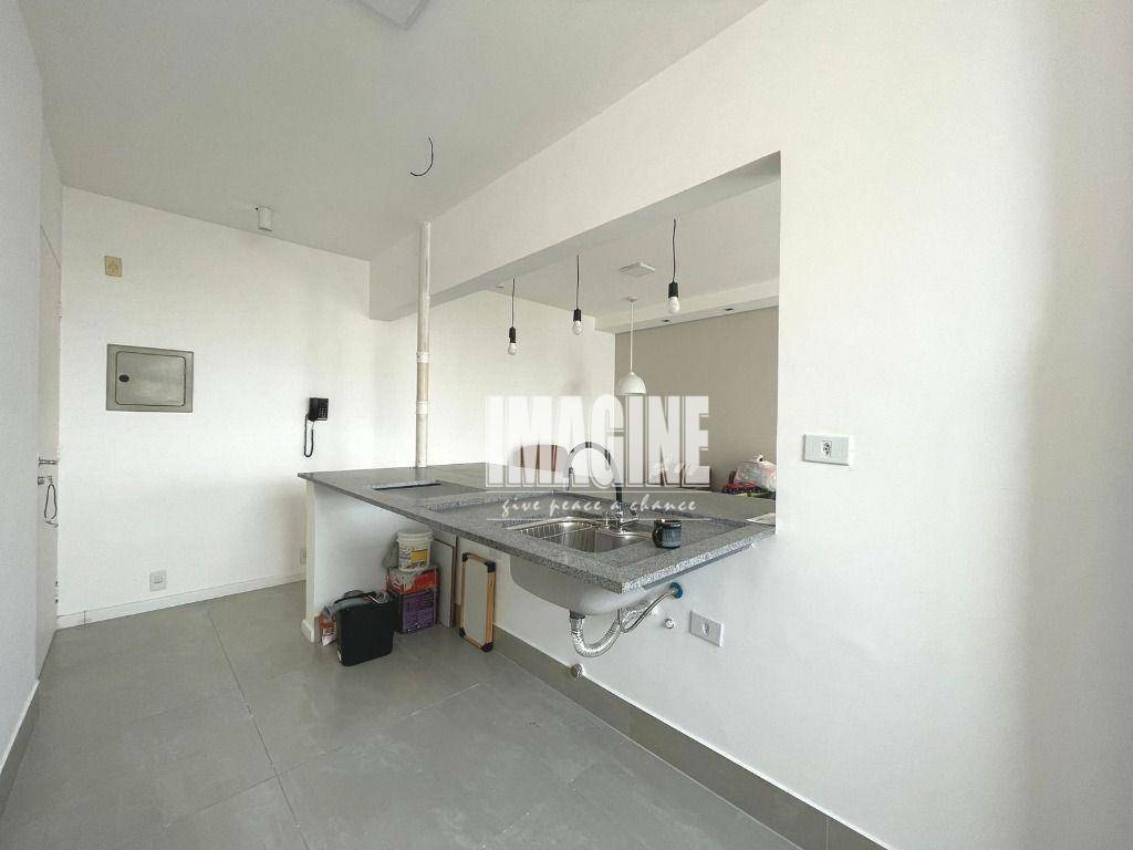 Apartamento à venda com 2 quartos, 58m² - Foto 18