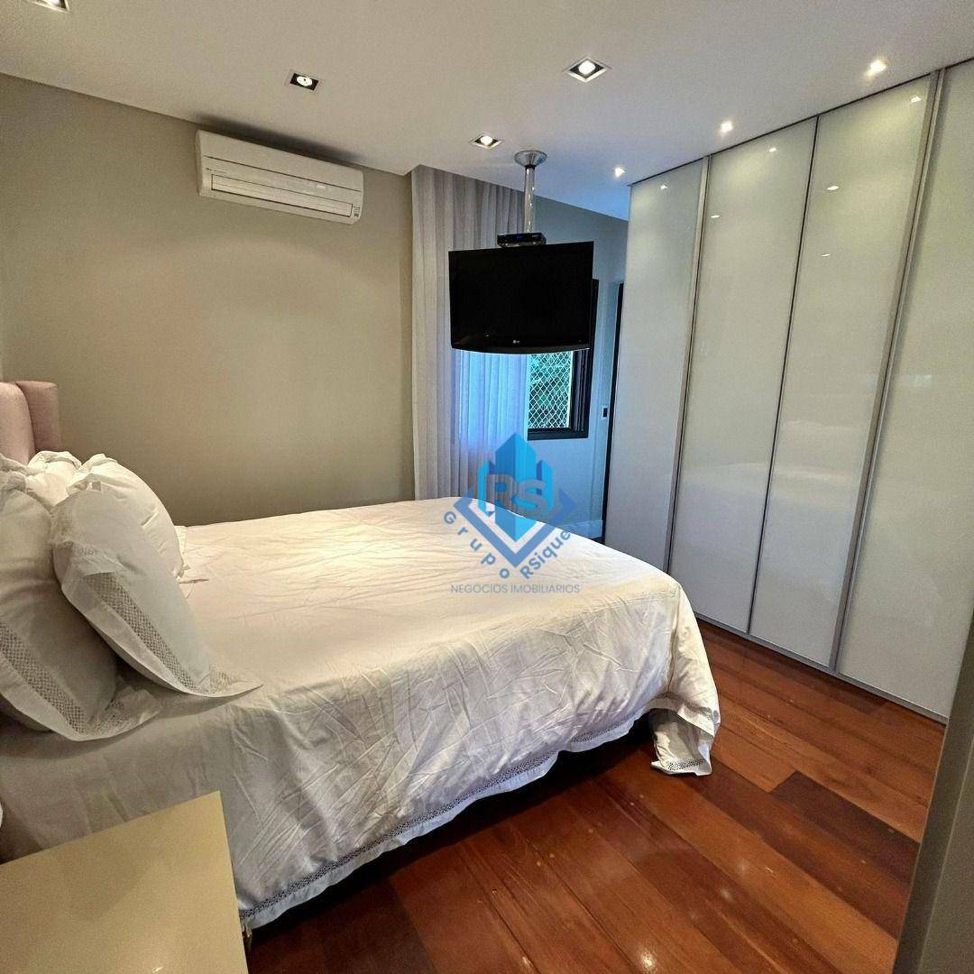 Apartamento à venda com 4 quartos, 207m² - Foto 22