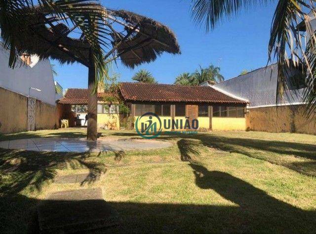 Casa à venda com 4 quartos, 200m² - Foto 2