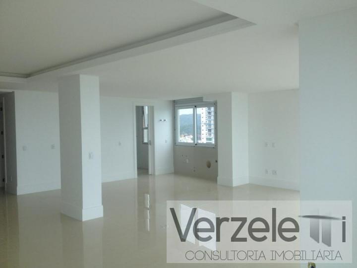 Apartamento à venda com 3 quartos, 180m² - Foto 5