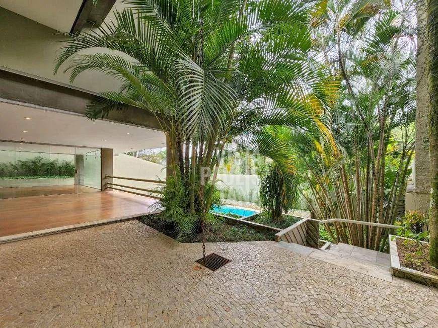 Casa à venda e aluguel com 5 quartos, 730m² - Foto 9