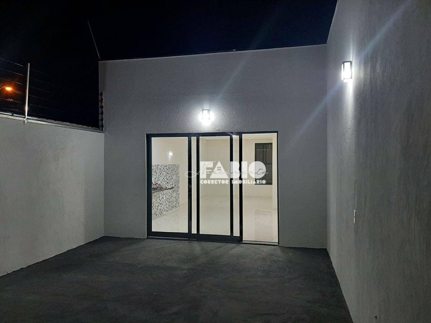 Casa à venda com 2 quartos, 101m² - Foto 4