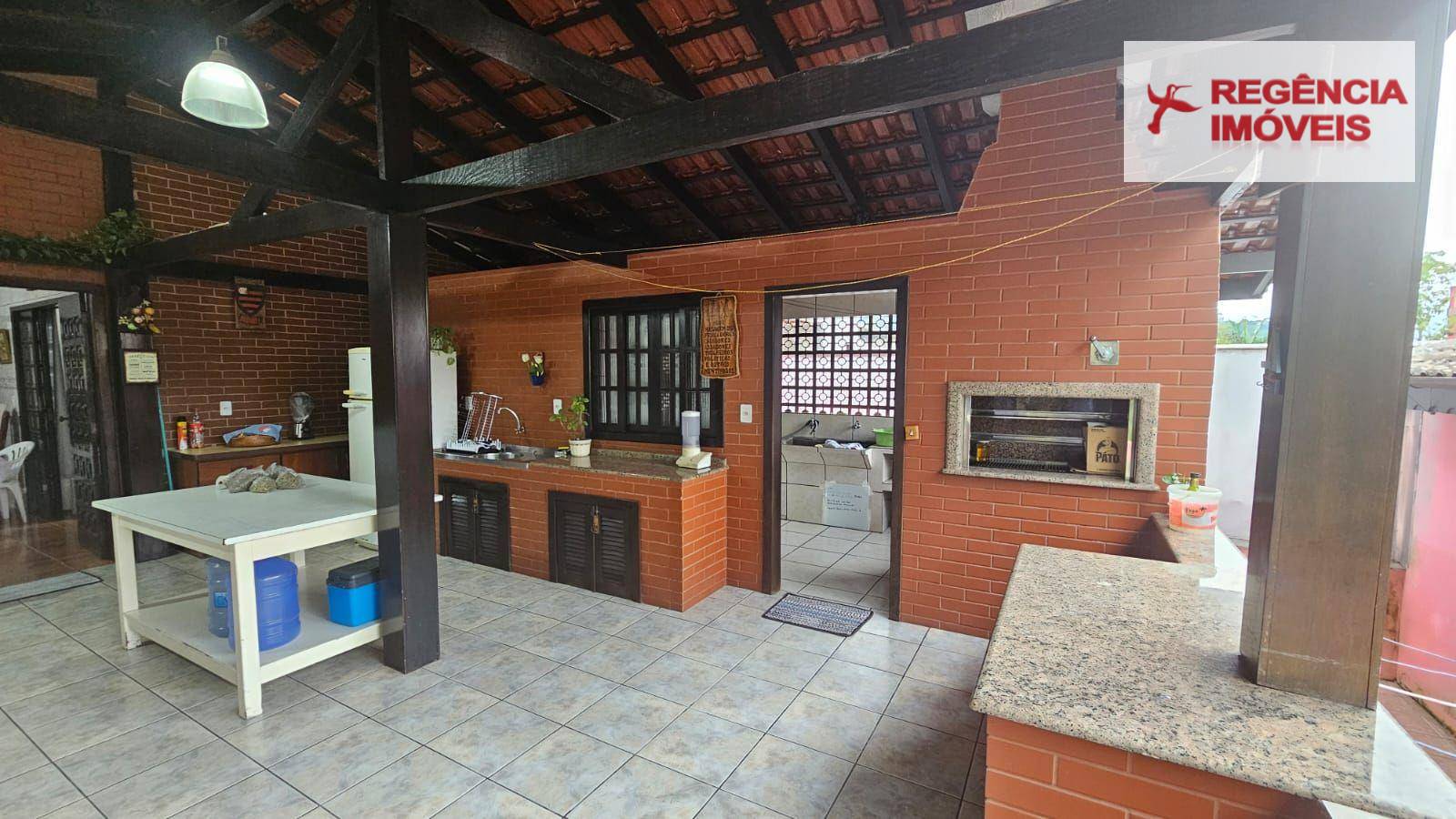 Casa à venda com 4 quartos, 270m² - Foto 3