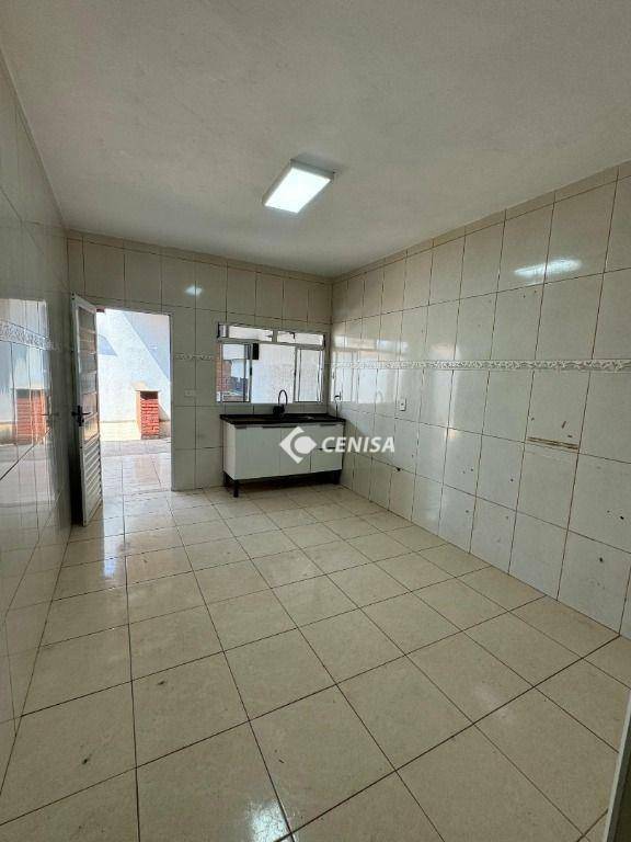 Casa à venda e aluguel com 2 quartos, 108m² - Foto 3