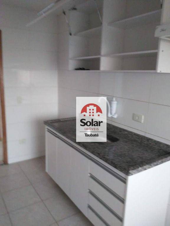 Apartamento à venda com 2 quartos, 74m² - Foto 2