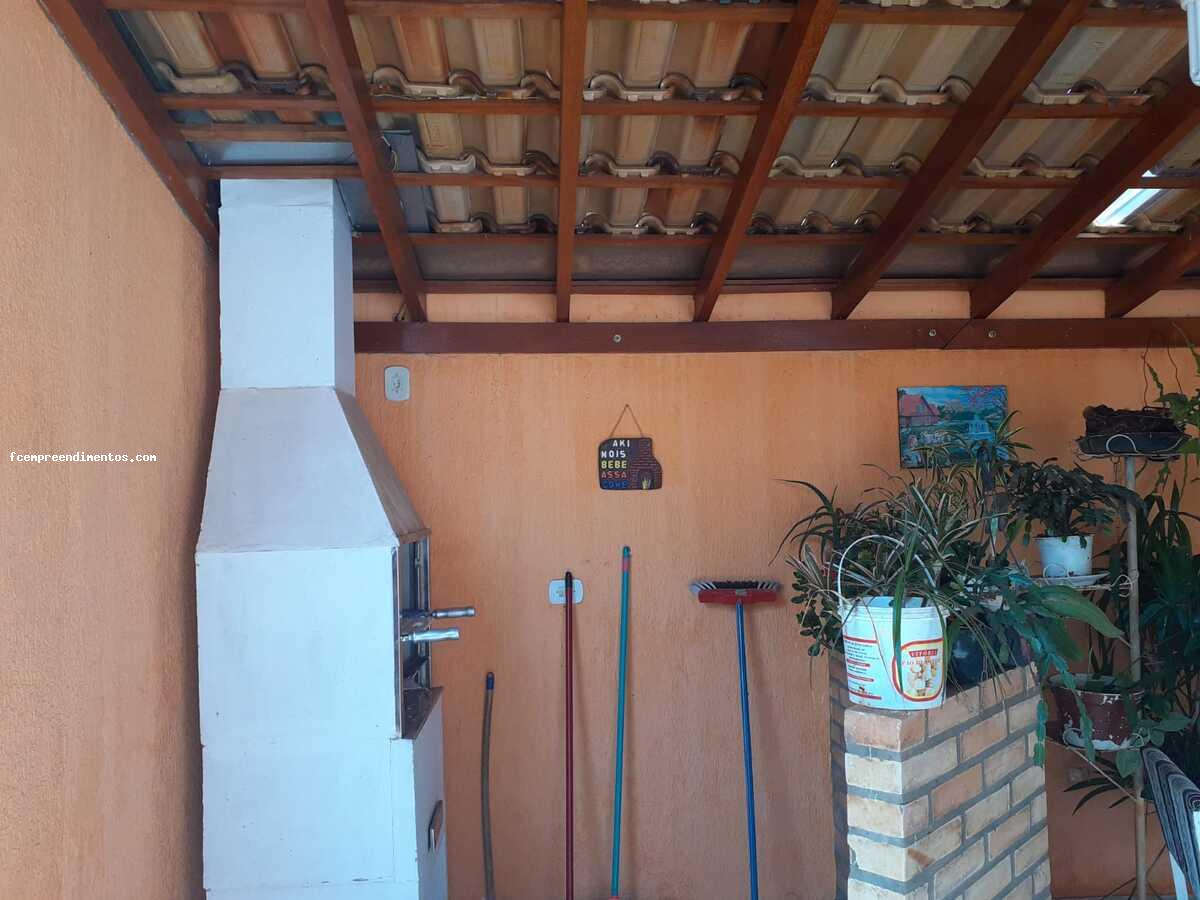 Casa à venda com 3 quartos, 250m² - Foto 8