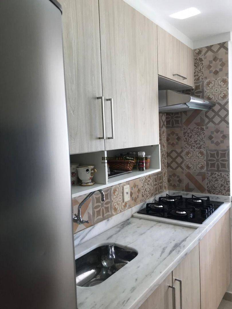 Apartamento à venda com 2 quartos, 52m² - Foto 7