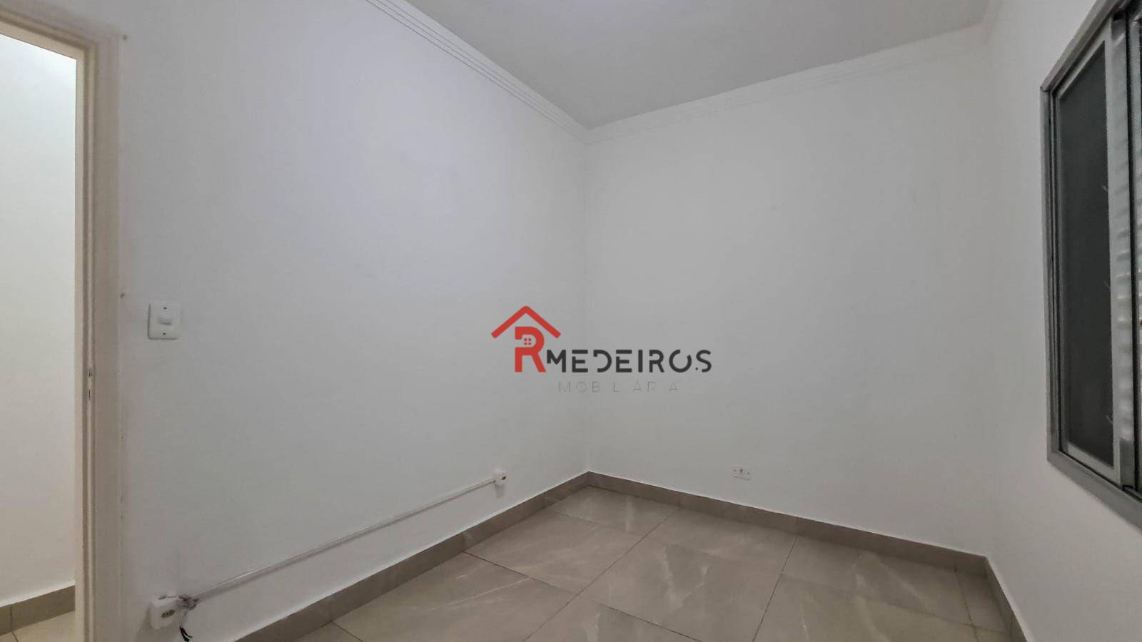 Casa à venda com 3 quartos, 90m² - Foto 16