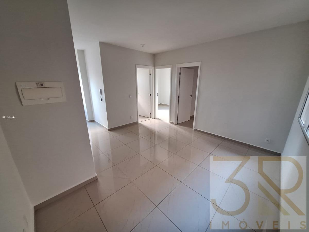 Apartamento à venda com 2 quartos, 46m² - Foto 3