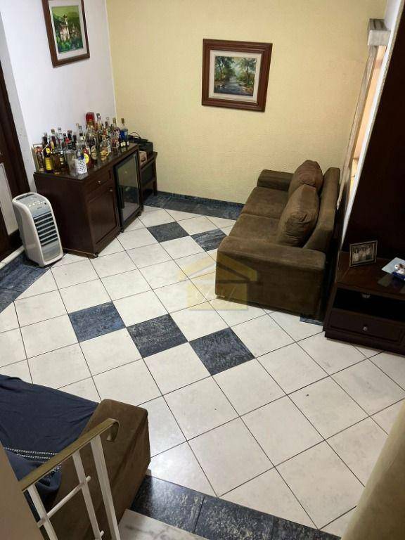 Sobrado para alugar com 6 quartos, 125m² - Foto 3