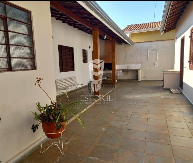 Casa à venda com 4 quartos, 150m² - Foto 10