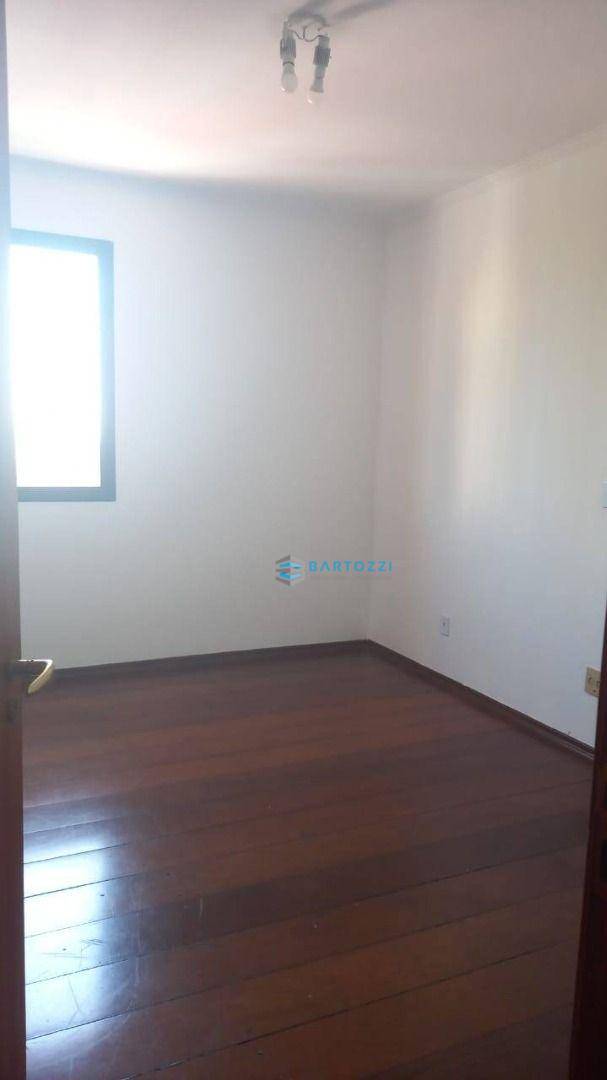 Apartamento para alugar com 4 quartos, 165m² - Foto 11