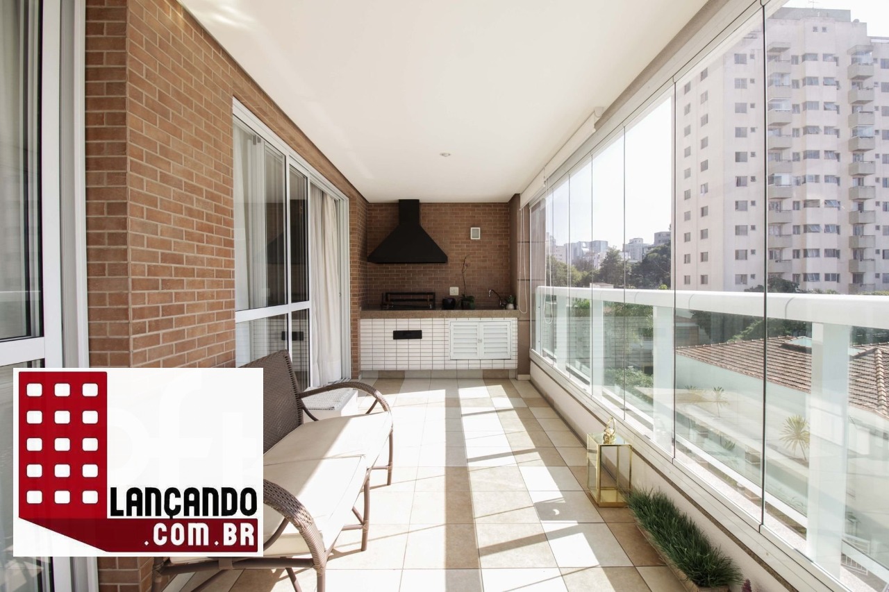 Apartamento à venda com 3 quartos, 132m² - Foto 1