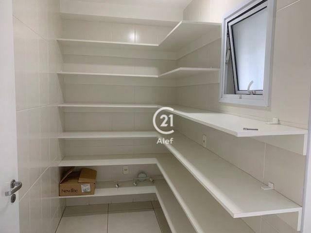 Apartamento à venda com 3 quartos, 241m² - Foto 26