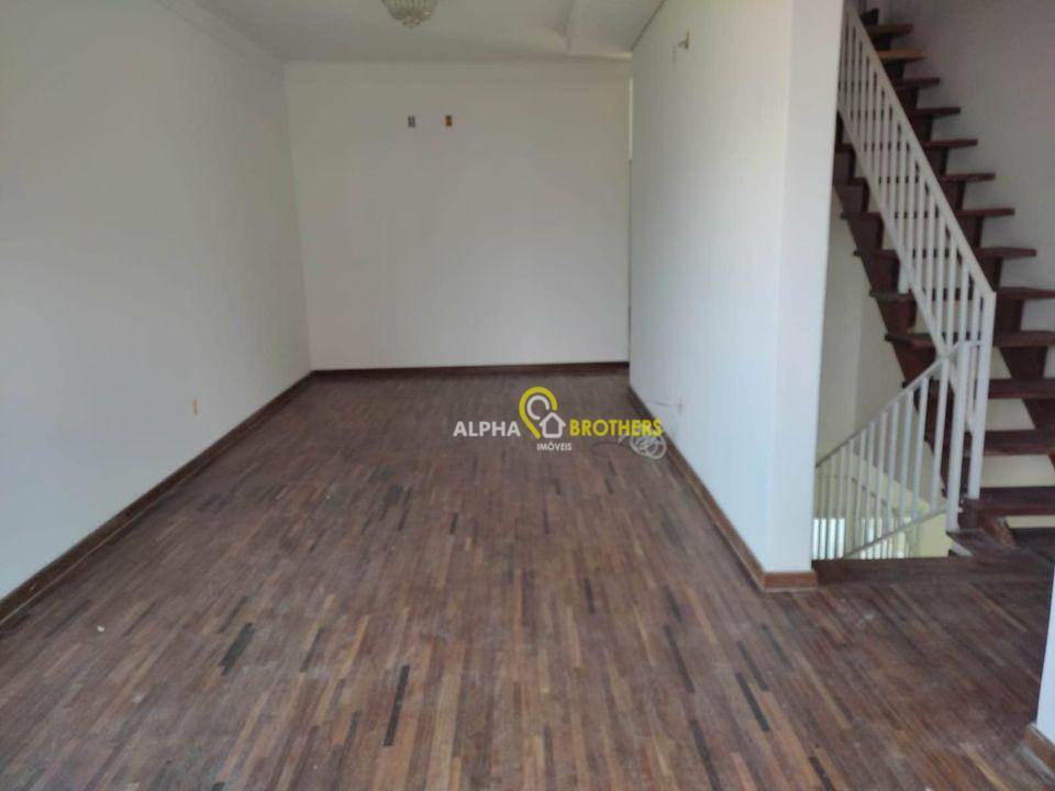 Casa à venda com 3 quartos, 300m² - Foto 23