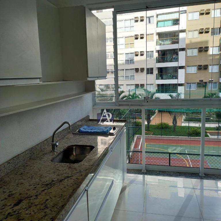 Apartamento à venda com 2 quartos, 66m² - Foto 23