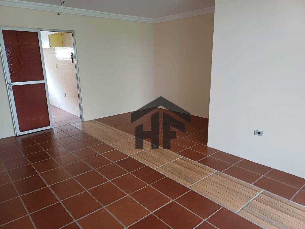 Apartamento à venda com 3 quartos, 119m² - Foto 4