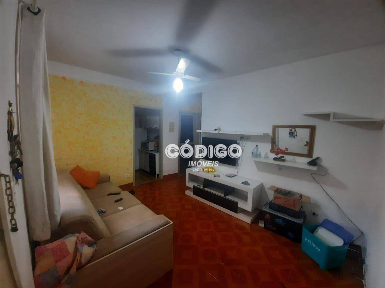 Apartamento à venda com 2 quartos, 70m² - Foto 2