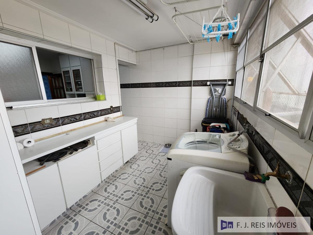 Apartamento à venda com 3 quartos, 115m² - Foto 12