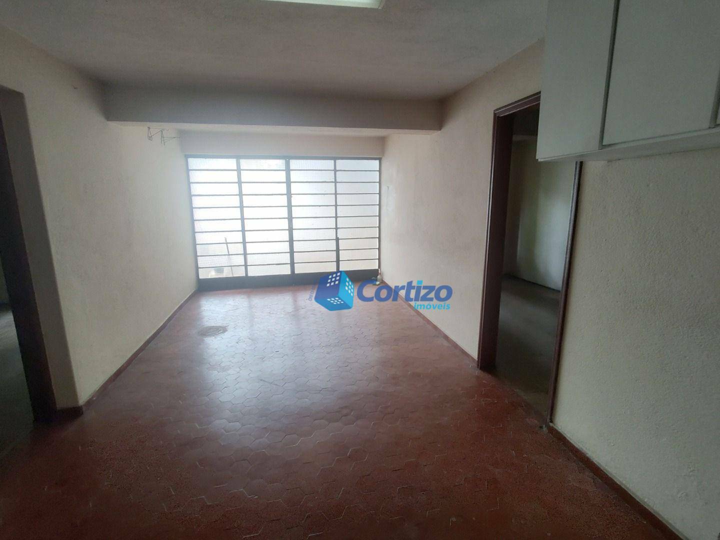 Casa à venda com 2 quartos, 225m² - Foto 12