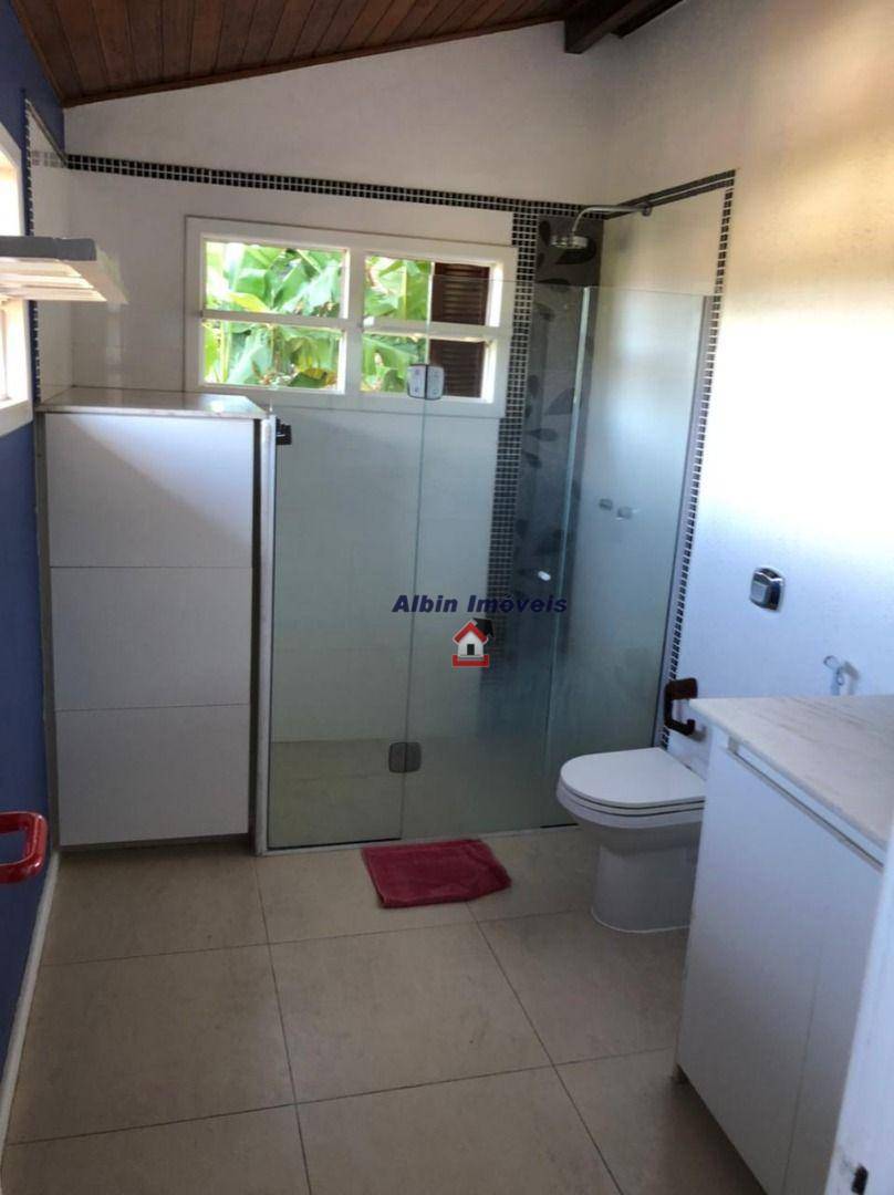 Casa à venda com 3 quartos, 300m² - Foto 14