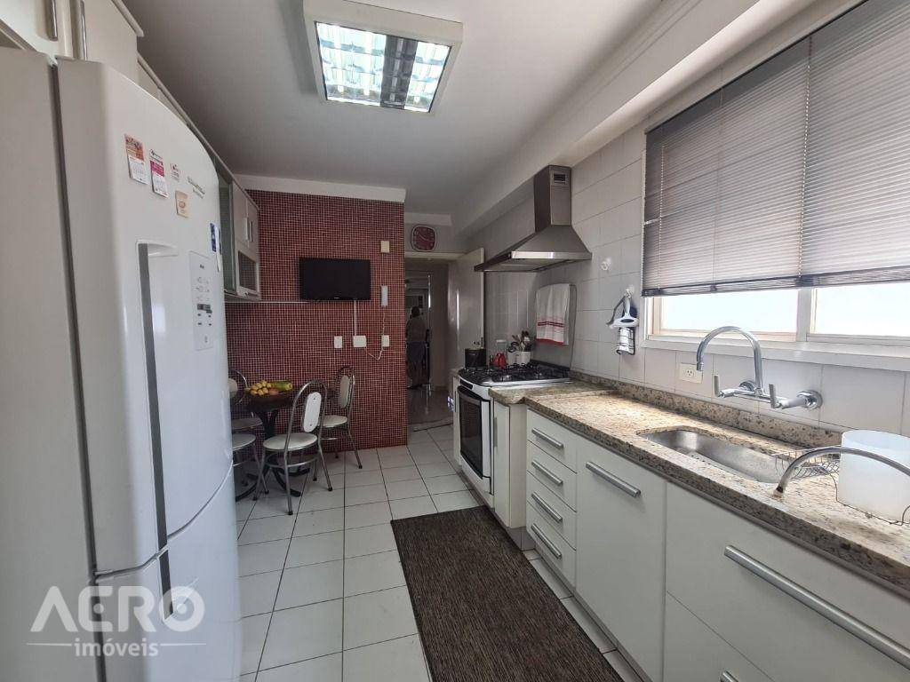 Apartamento à venda com 4 quartos, 147m² - Foto 23