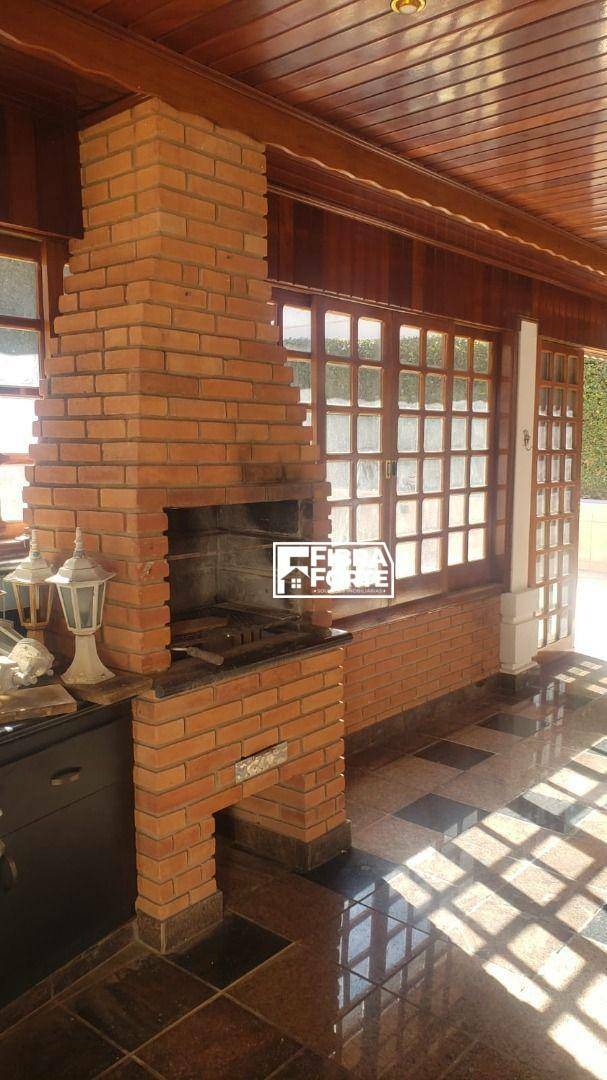 Casa de Condomínio para alugar com 5 quartos, 410m² - Foto 38