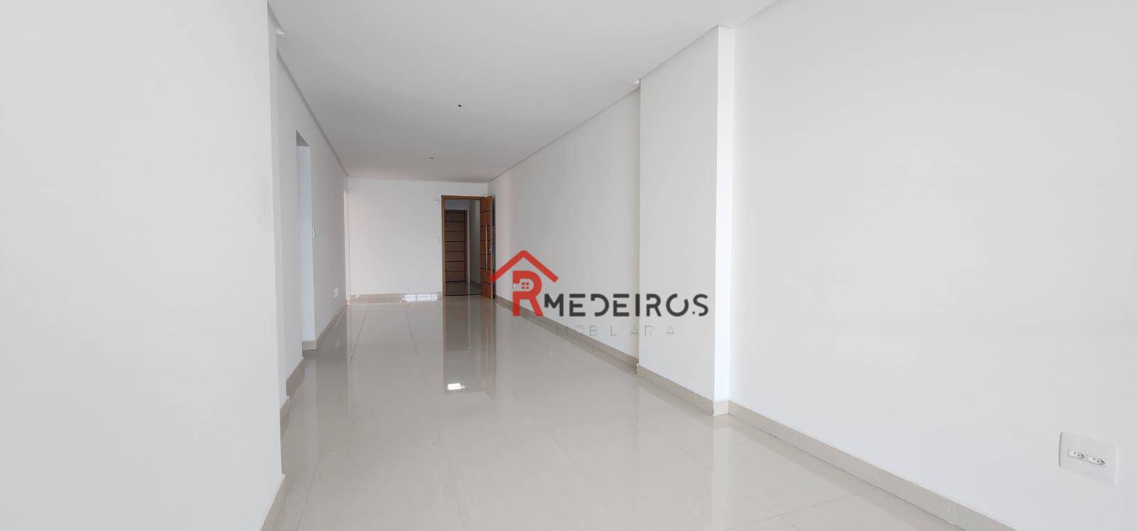 Apartamento à venda com 3 quartos, 127m² - Foto 3