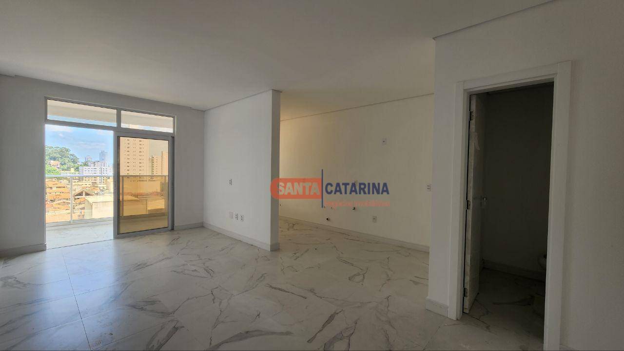 Apartamento à venda com 2 quartos, 90m² - Foto 2