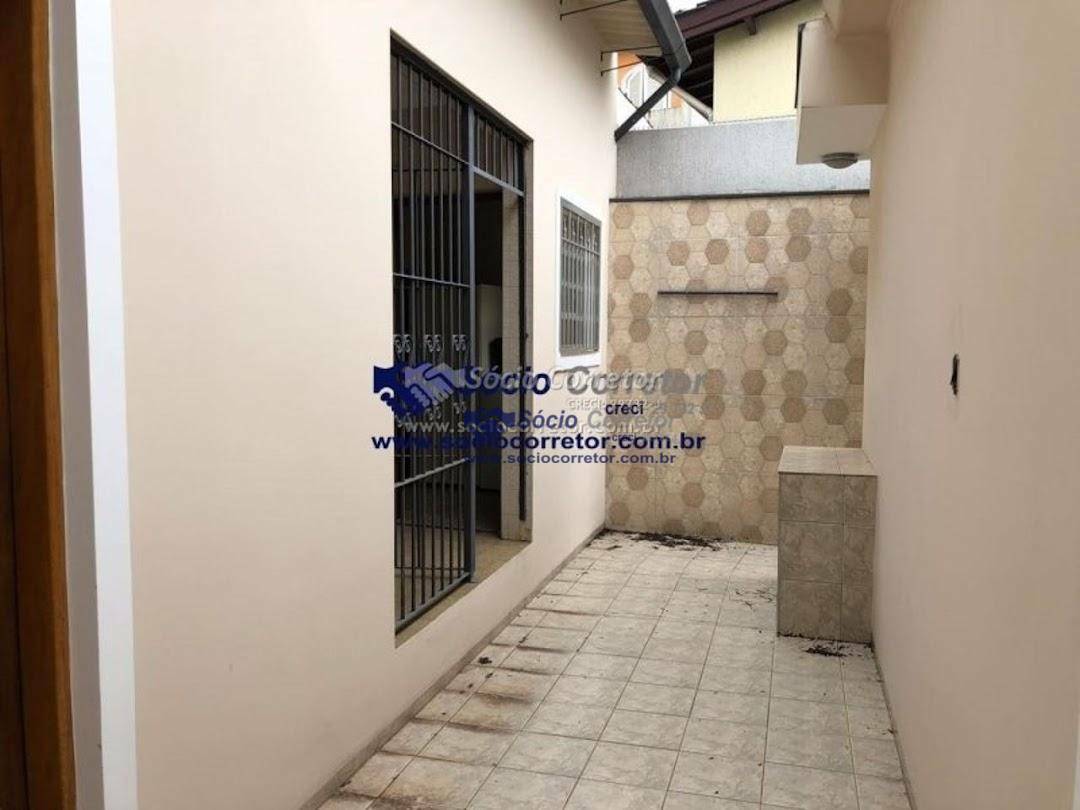 Casa à venda com 3 quartos, 160m² - Foto 10