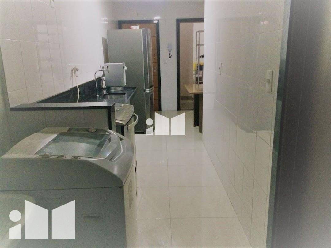 Apartamento à venda com 4 quartos, 150m² - Foto 8