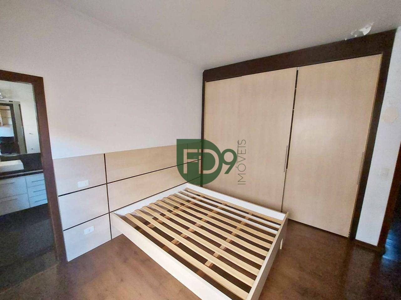 Casa à venda com 3 quartos, 272m² - Foto 17