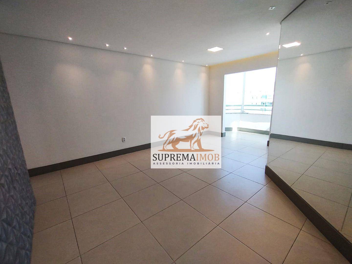 Apartamento à venda com 3 quartos, 80m² - Foto 4