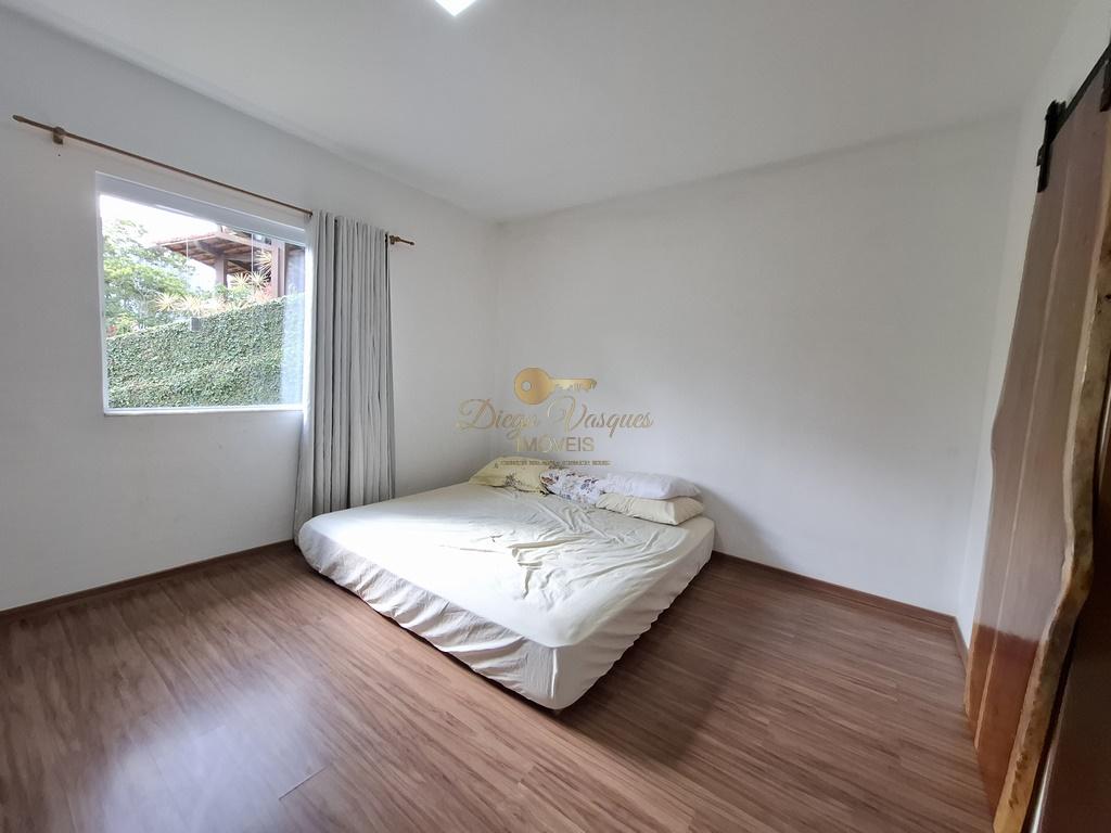 Casa à venda com 4 quartos, 1600m² - Foto 12